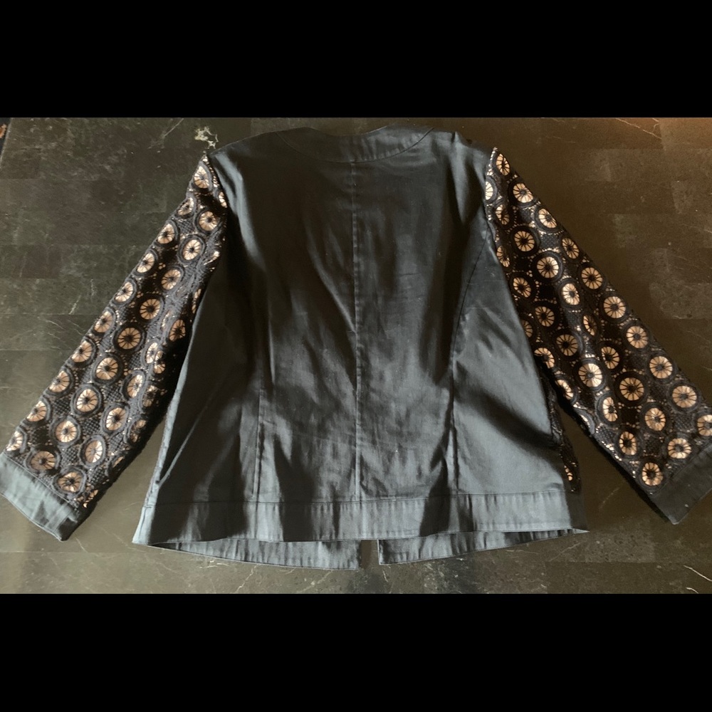 Jacket - Picture 5 of 5